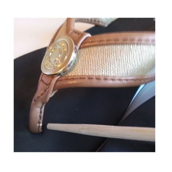 Tommy Hilfiger Flip Flops Size 10 - Picture 7 of 7